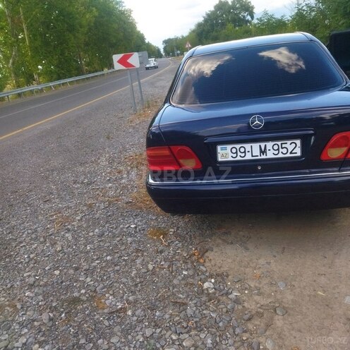 Mercedes E 240 1998, 430,000 km - 2.4 l - Mingəçevir