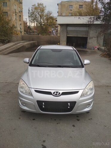 Hyundai i30 2008, 268,453 km - 1.4 л - Mingəçevir