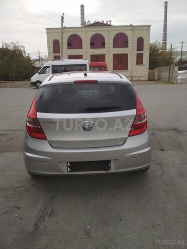 Hyundai i30 2008, 268,453 km - 1.4 л - Mingəçevir