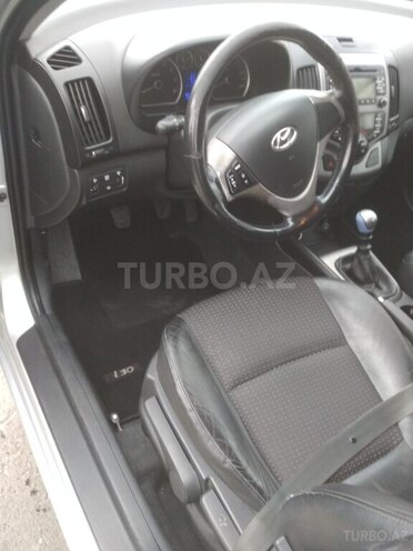 Hyundai i30 2008, 268,453 km - 1.4 л - Mingəçevir