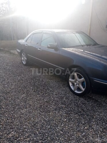 Mercedes E 270 2000, 358,000 km - 2.7 l - Bakı