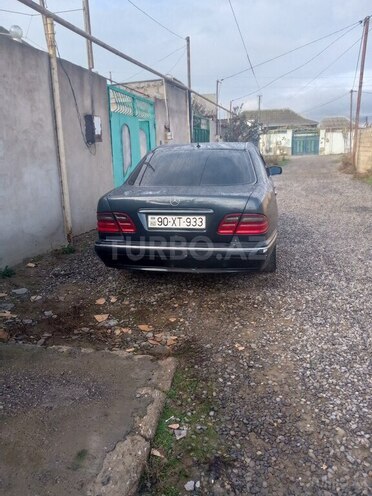 Mercedes E 270 2000, 358,000 km - 2.7 l - Bakı