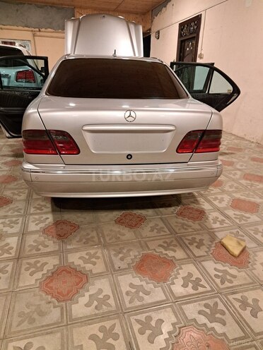 Mercedes E 320 2000, 405,000 km - 3.2 l - Gəncə