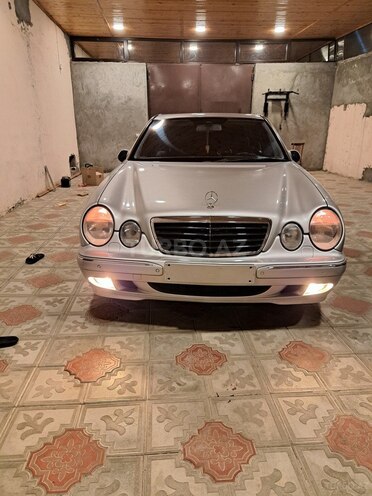 Mercedes E 320 2000, 405,000 km - 3.2 l - Gəncə