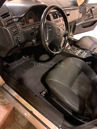Mercedes E 320 2000, 405,000 km - 3.2 l - Gəncə