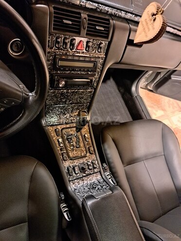 Mercedes E 320 2000, 405,000 km - 3.2 l - Gəncə