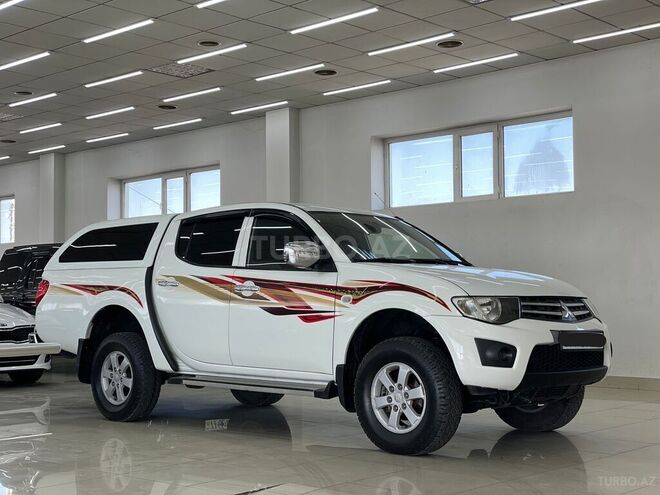 Mitsubishi L200 2014, 154,000 km - 2.5 l - Bakı