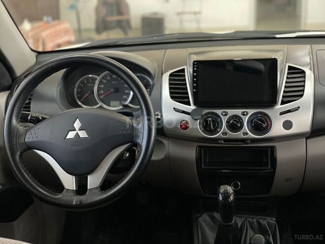 Mitsubishi L200 2014, 154,000 km - 2.5 l - Bakı