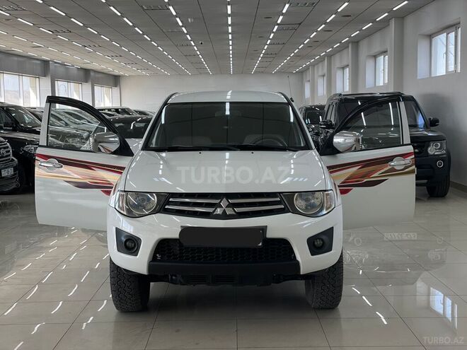 Mitsubishi L200 2014, 154,000 km - 2.5 l - Bakı