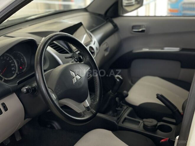 Mitsubishi L200 2014, 154,000 km - 2.5 l - Bakı