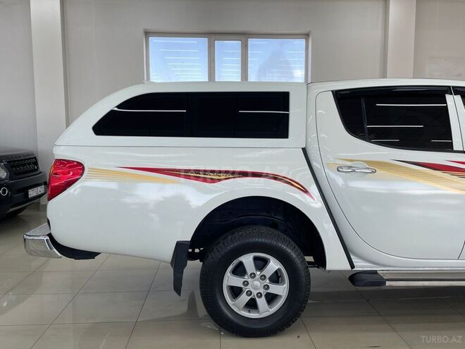 Mitsubishi L200 2014, 154,000 km - 2.5 l - Bakı