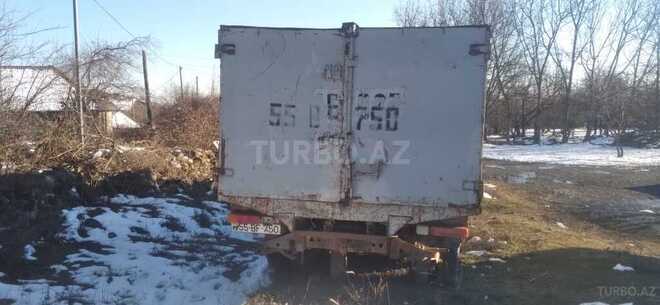 KamAz 53212 1986, 300,000 km - 11.0 l - Qəbələ