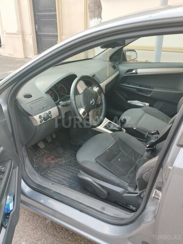 Opel Astra 2007, 200,000 km - 1.6 l - Bakı