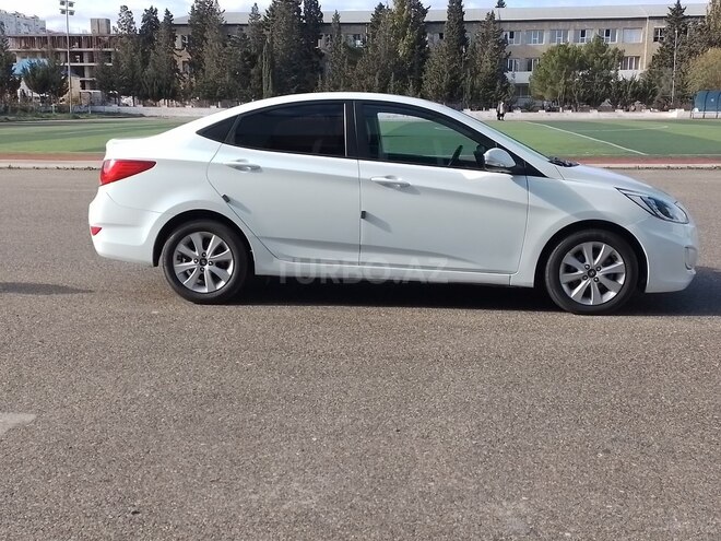 Hyundai Accent 2015, 530,000 km - 1.6 l - Sumqayıt