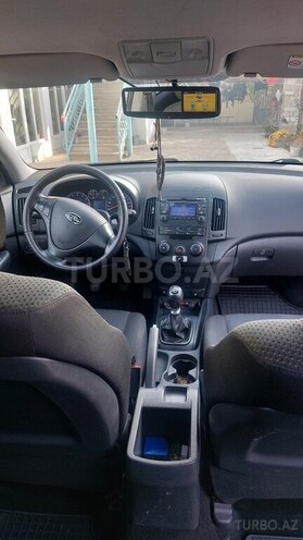Hyundai i30 2011, 196,800 km - 1.4 л - Tovuz
