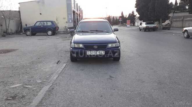Opel Astra 1994, 265,000 km - 1.8 l - Sumqayıt