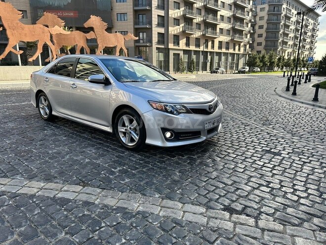 Toyota Camry 2014, 133,845 km - 2.5 l - Bakı