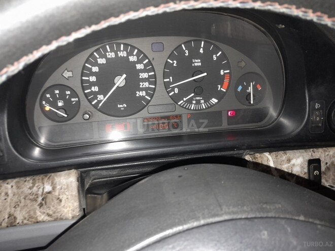 BMW 528 1996, 420,000 km - 2.8 л - Xaçmaz