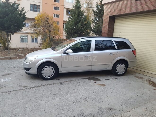 Opel Astra 2008, 180,000 km - 1.3 л - Bakı