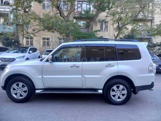 Mitsubishi Pajero 2007, 215,000 km - 3.0 l - Bakı