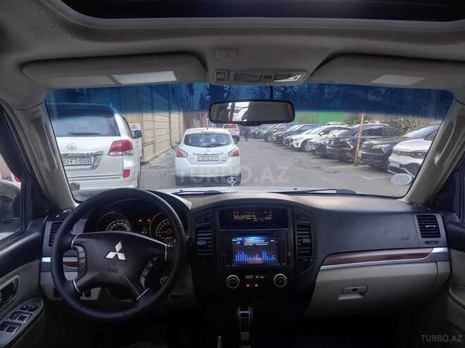 Mitsubishi Pajero 2007, 215,000 km - 3.0 l - Bakı
