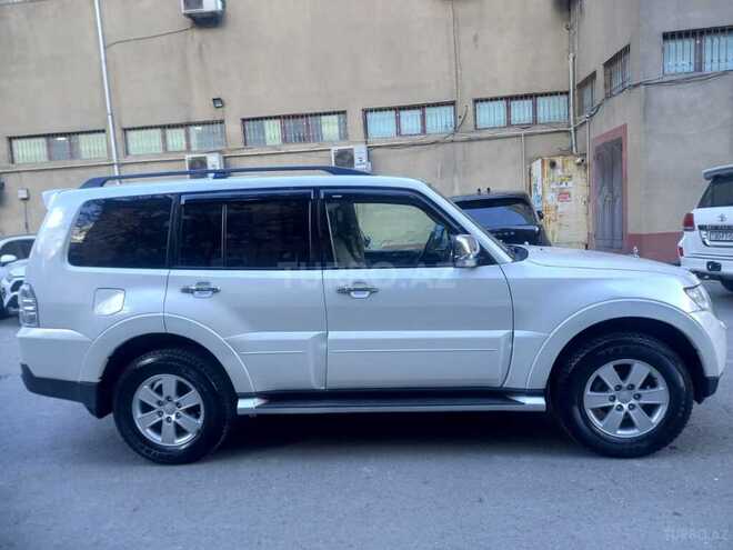 Mitsubishi Pajero 2007, 215,000 km - 3.0 l - Bakı