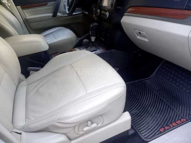 Mitsubishi Pajero 2007, 215,000 km - 3.0 l - Bakı