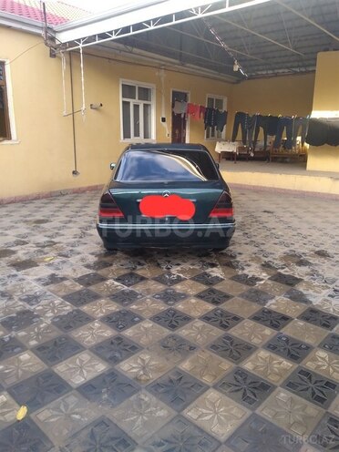 Mercedes C 180 1997, 328,000 km - 1.8 л - Qazax