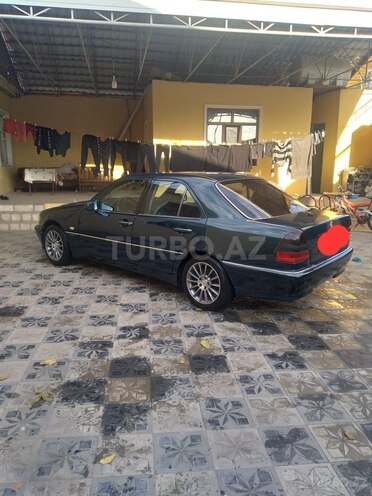 Mercedes C 180 1997, 328,000 km - 1.8 л - Qazax