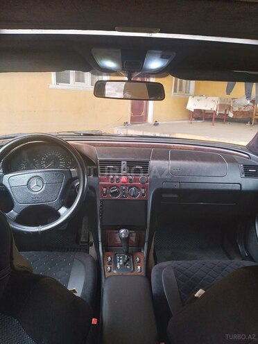 Mercedes C 180 1997, 328,000 km - 1.8 л - Qazax