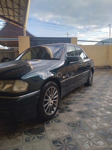 Mercedes C 180 1997, 328,000 km - 1.8 л - Qazax