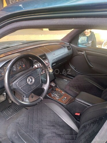 Mercedes C 180 1997, 328,000 km - 1.8 л - Qazax