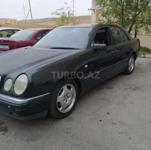 Mercedes E 240 1998, 387,000 km - 2.4 л - Naftalan