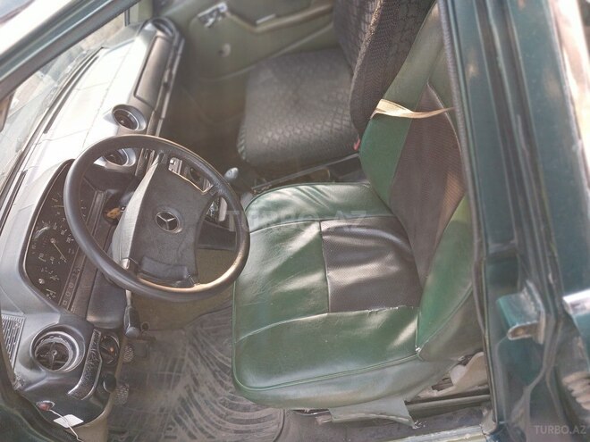 Mercedes E 230 1982, 560,744 km - 2.3 л - Kürdəmir