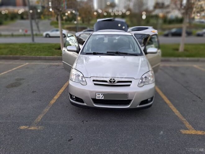 Toyota Corolla 2006, 289,000 km - 1.4 l - Bakı