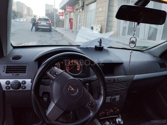 Opel Astra 2005, 246,000 km - 1.6 l - Bakı