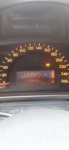 Mercedes C 220 2002, 349,500 km - 2.2 л - Quba