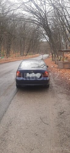 Mercedes C 220 2002, 349,500 km - 2.2 л - Quba