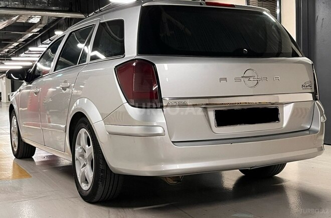 Opel Astra 2006, 230,000 km - 1.4 л - Gəncə