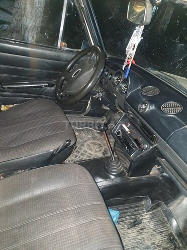 LADA (VAZ) 2106 1998, 246,000 km - 1.6 л - Qax