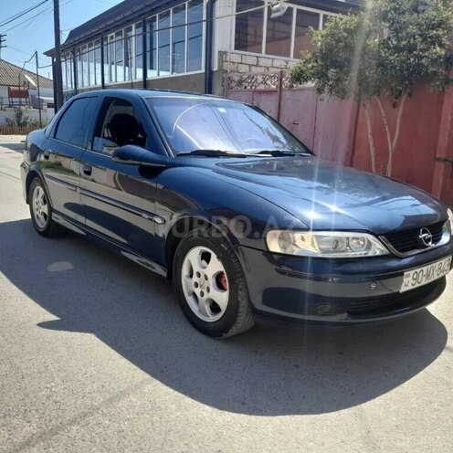 Opel Vectra 2000, 320,000 km - 2.2 l - Ucar