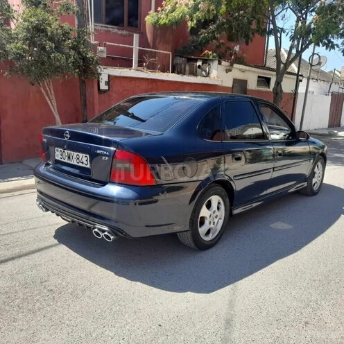 Opel Vectra 2000, 320,000 km - 2.2 l - Ucar