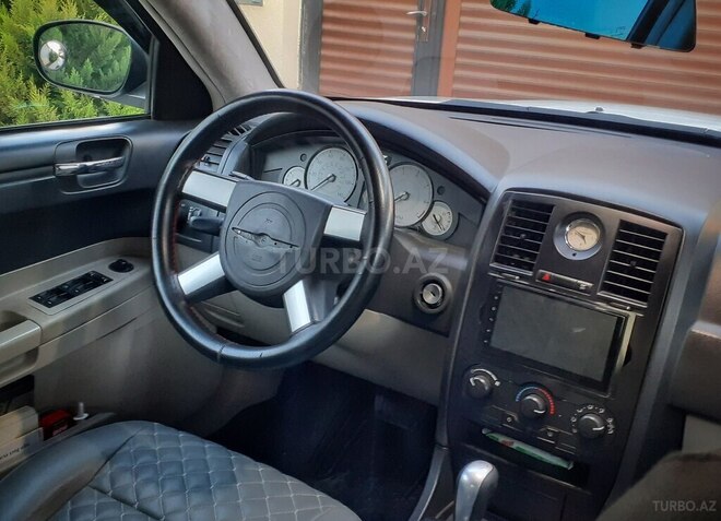 Chrysler 300C 2006, 136,500 km - 2.7 l - Bakı