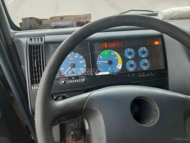 Mercedes Atego 2528 2000, 239,263 km - 6.4 л - Bakı