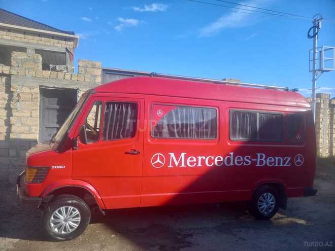 Mercedes 208 D 1994, 286,000 km - 2.3 л - Mingəçevir