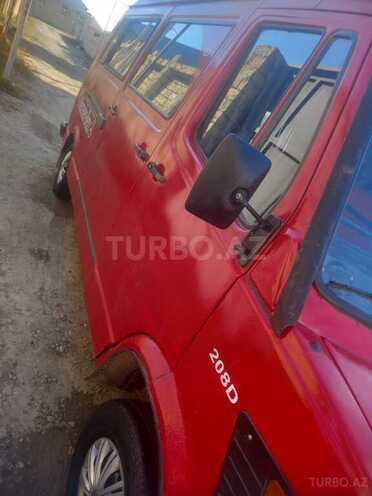 Mercedes 208 D 1994, 286,000 km - 2.3 л - Mingəçevir