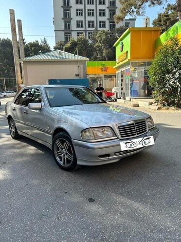 Mercedes C 220 1998, 568,745 km - 2.2 l - Bakı