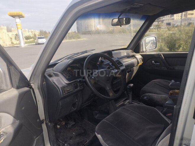 Mitsubishi Pajero 1995, 289,558 km - 2.5 l - Sumqayıt