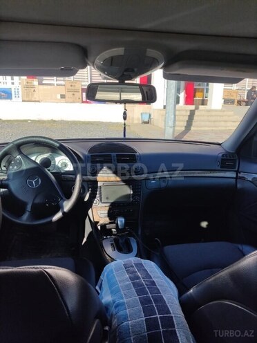 Mercedes E 240 2004, 326,799 km - 2.6 l - Goranboy