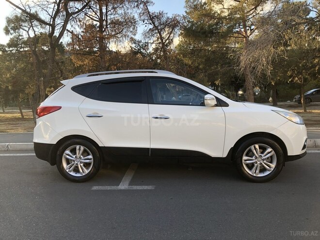 Hyundai ix35 2012, 204,000 km - 2.0 л - Bakı